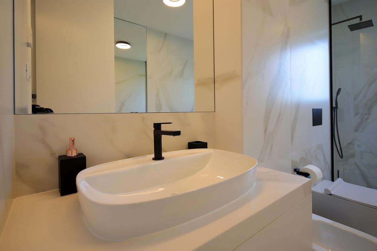 New Apartment With Swimming Pool Near The Beach Ичичи Экстерьер фото
